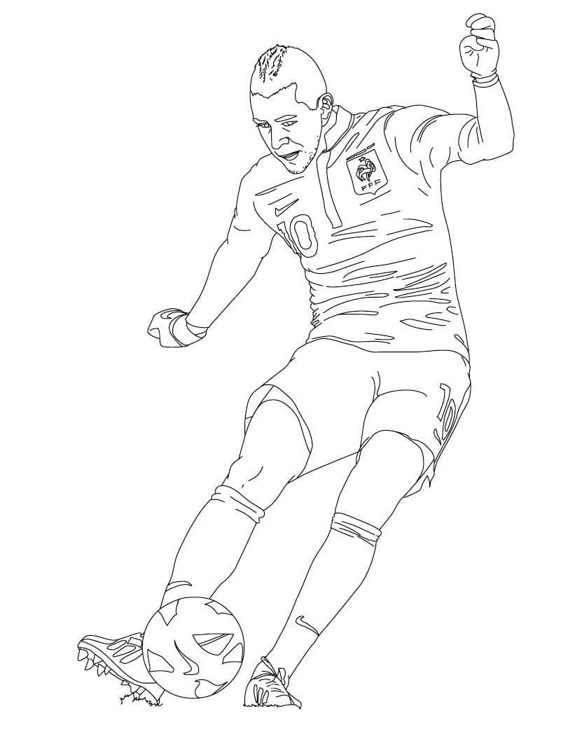 Desenho deJogador de Futebol Karim Benzema para colorir