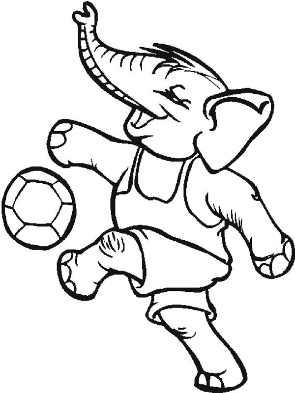 Desenho deElefante Jogando Futebol para colorir