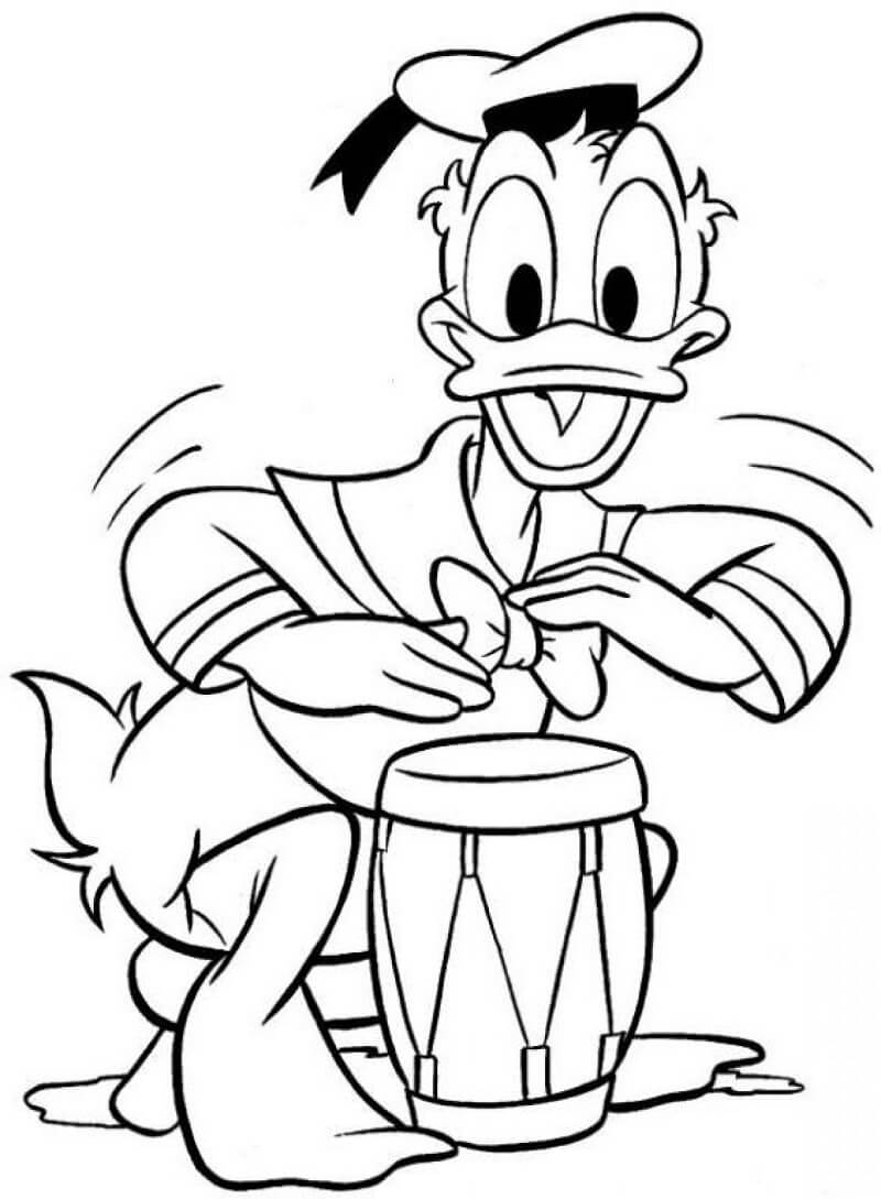 Desenho de Donald Tocando um Tambor Africano para colorir